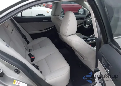 2016 Lexus Is 200T из США, поврежденный, VIN JTHBA1D20G5010546